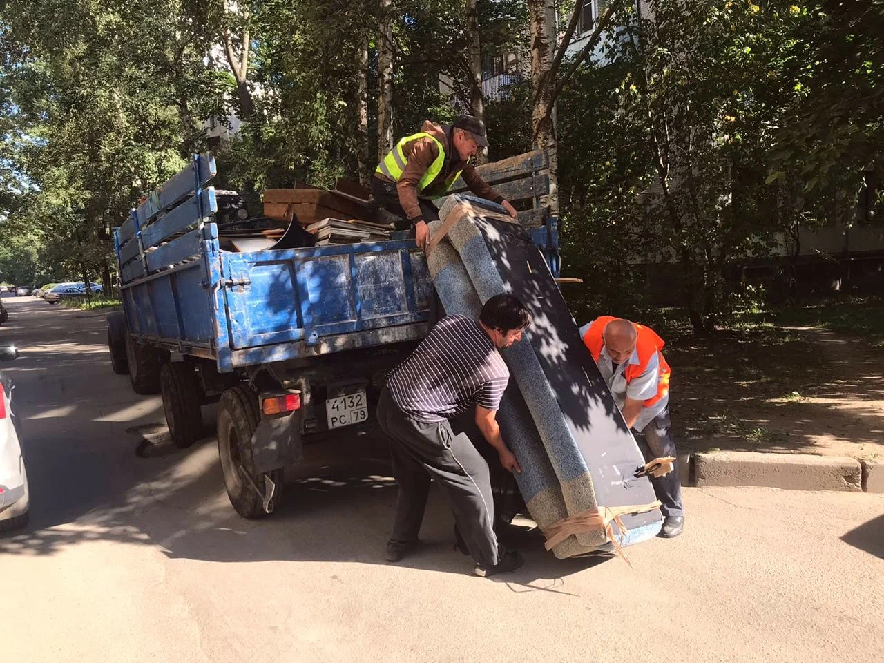 Профессиональный вывоз крупногабаритного мусора в Богородицке в октябре