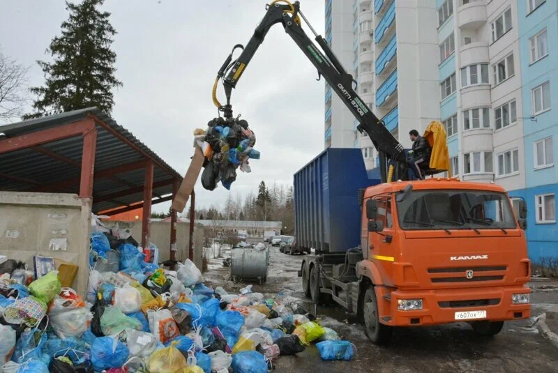 Вывоз бытового мусора в Богородицке с погрузкой в октябре