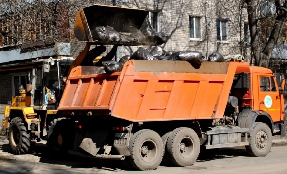 Вывоз мусора грузовым фургоном 5 тонн в Богородицке – ПроМусор, аренда, цена от 1656 руб