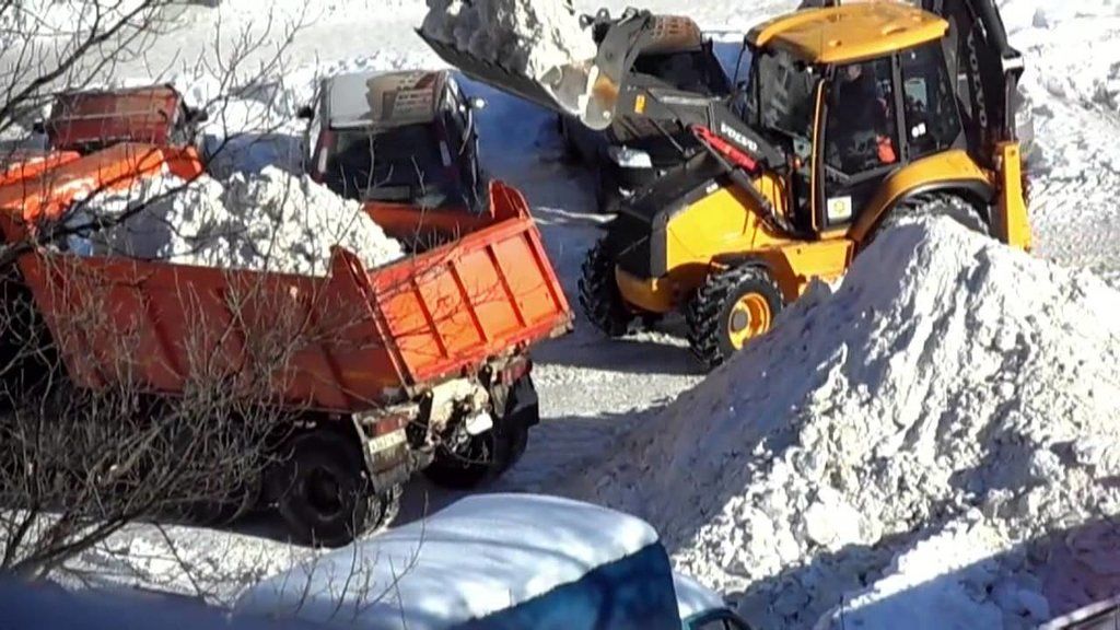 Вывоз снега с погрузкой в Богородицке для организаций и частных лиц в октябре