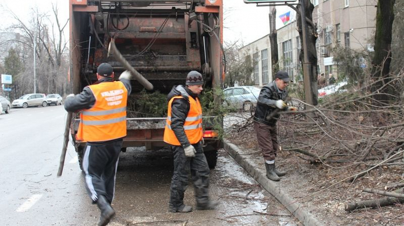 Уборка после стихийного бедствия в Богородицке от 3046 руб